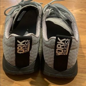 York Athletics size 12 gray black silver The Henry